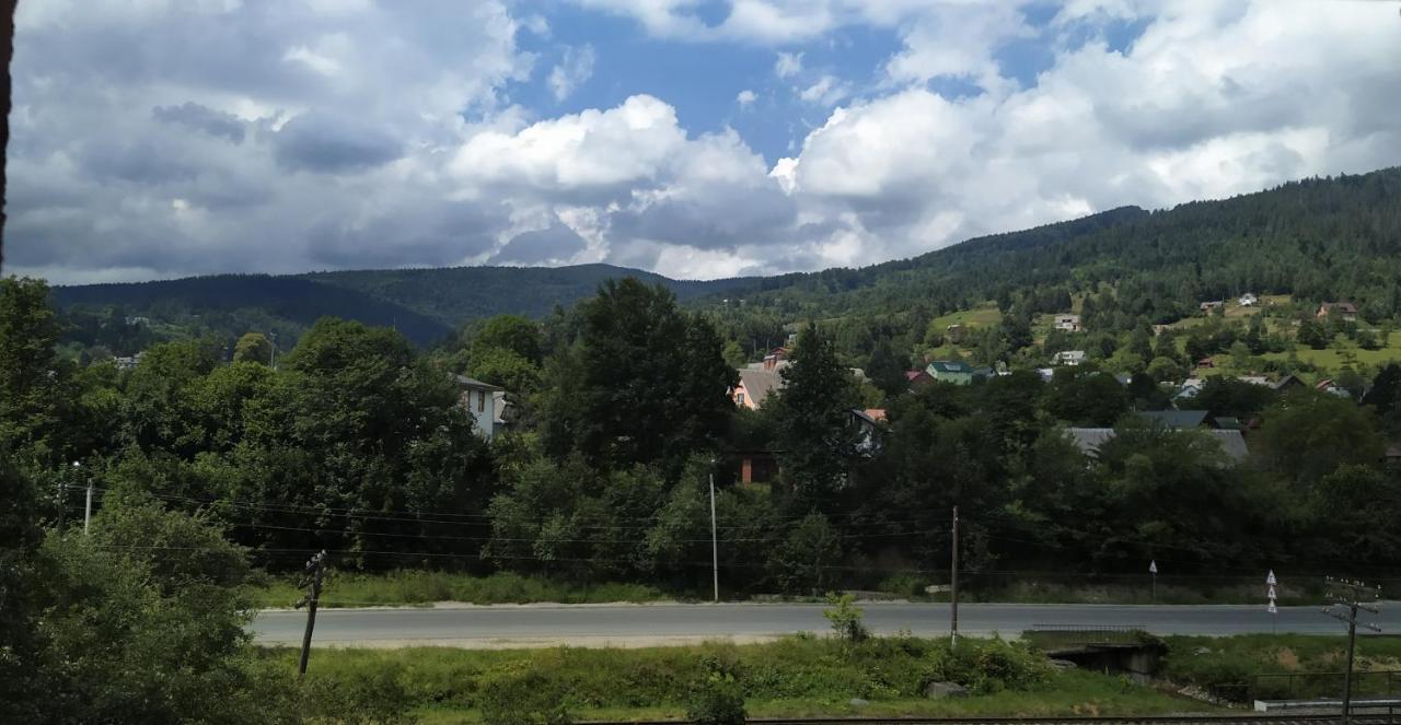 Guest House Shafran Yaremche Exterior photo