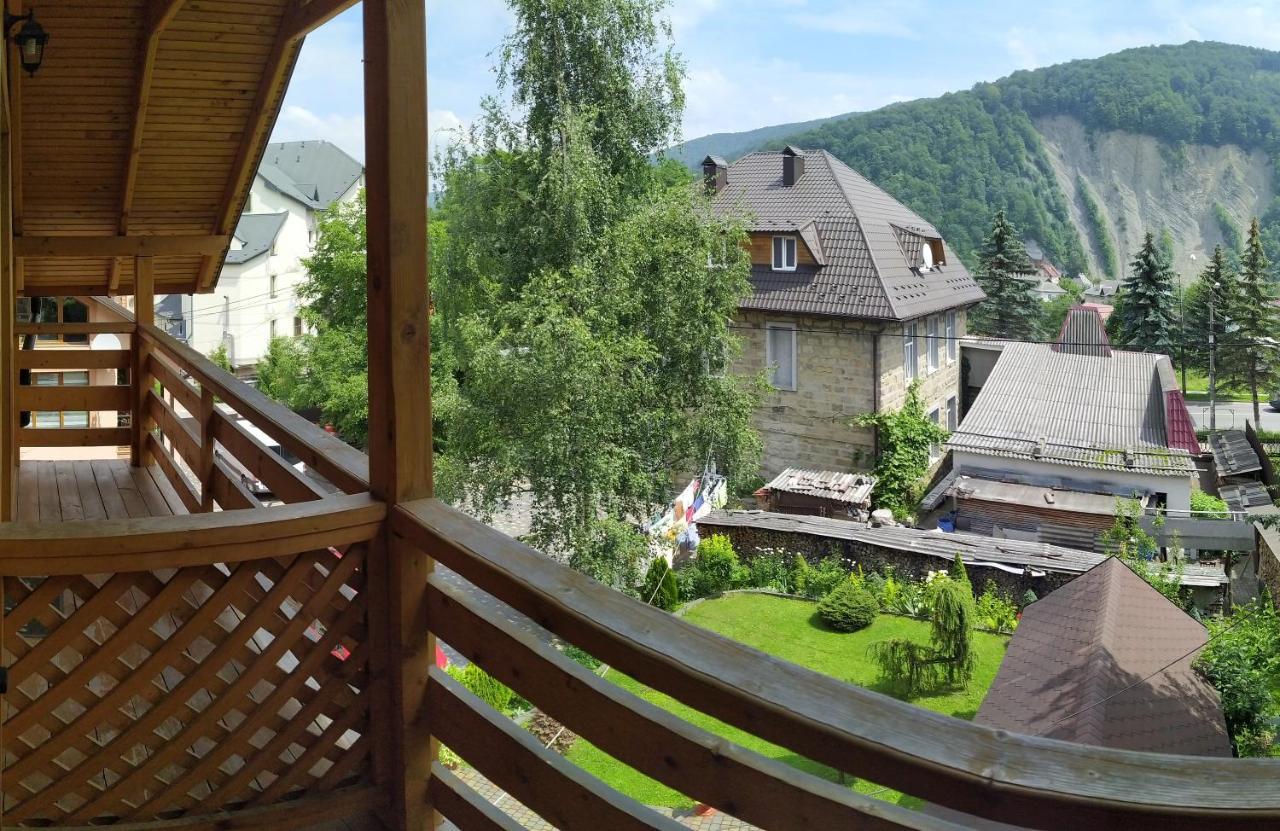 Guest House Shafran Yaremche Exterior photo